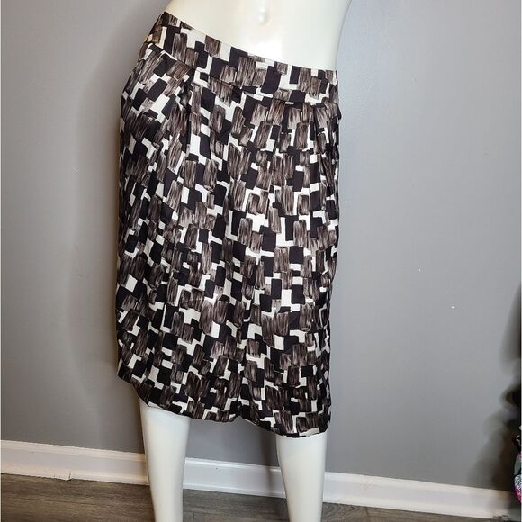 Lafayette 148 Gray Skirt Size 10 Silky Patterned Midi - Picture 4 of 7